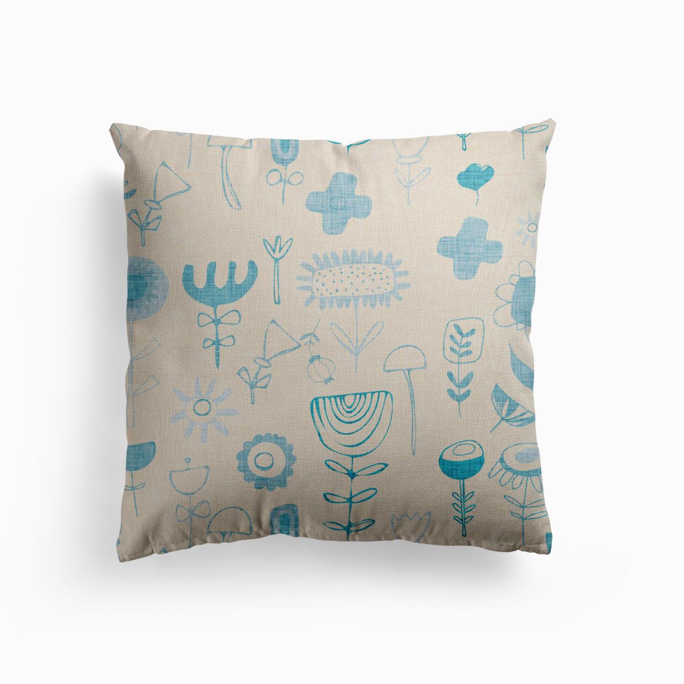 Wild Floral Blues Canvas Coussin