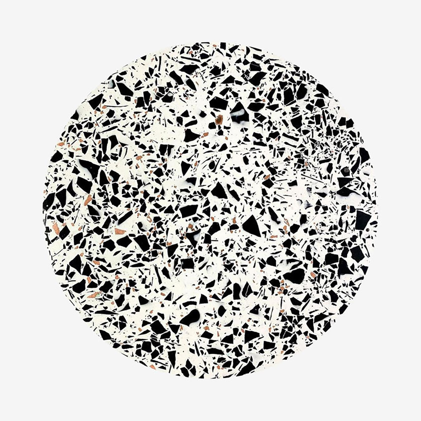 Classic Placemat / Centrepiece by Emily Marlin