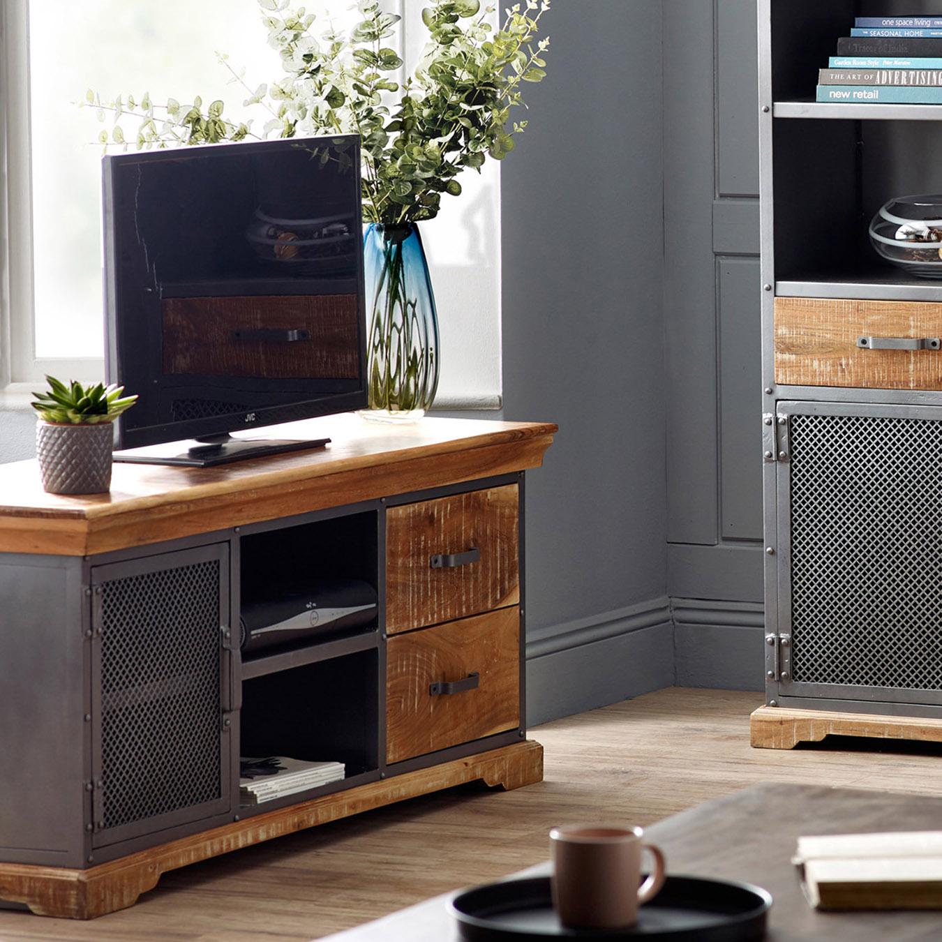 Mesh TV Media Unit by Indian Hub
