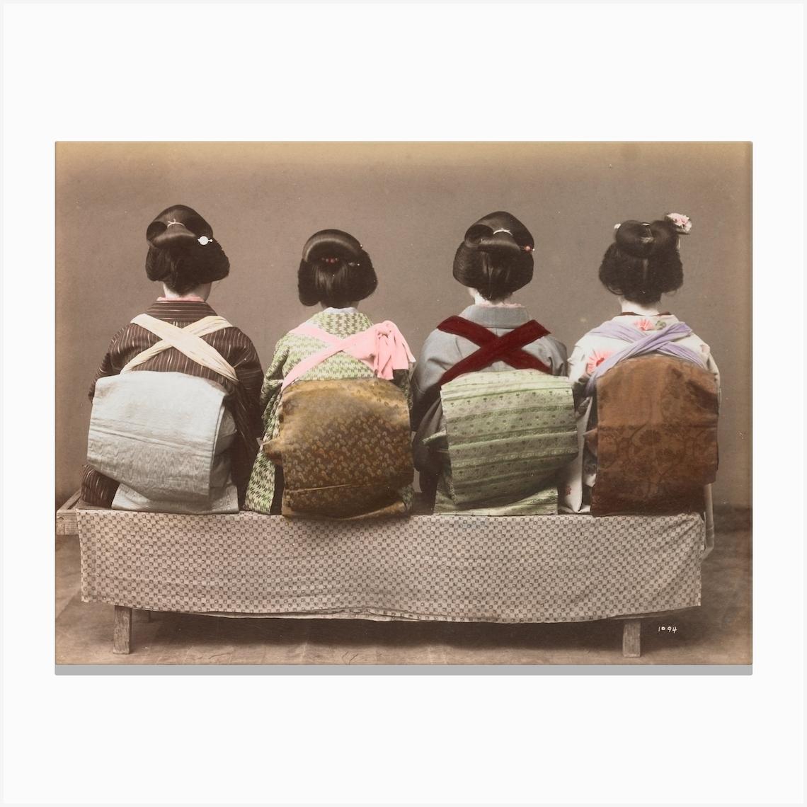 Four Japanese Women Seated On A Bench Stampe su tela