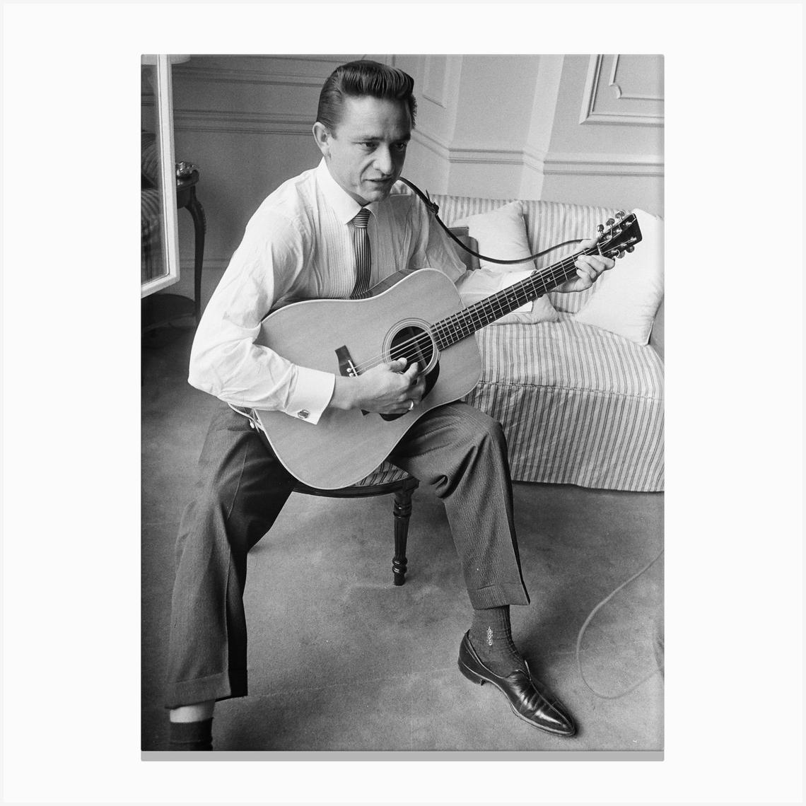 Johnny Cash Canvas Print by Mirrorpix